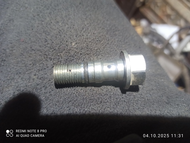 Регулятор давления топлива в топливной рейке 2376A26030 TOYOTA