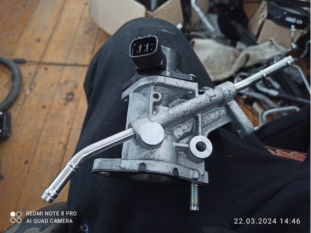 Клапан рециркуляции отработавших газов EGR 2562037140 TOYOTA