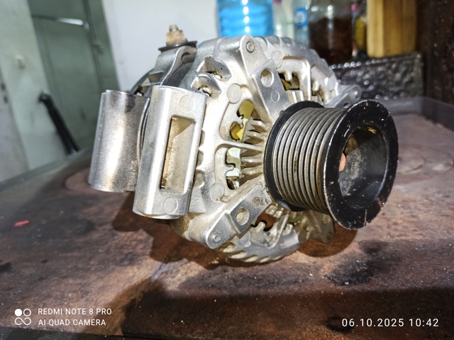 TOYOTA 2706051030 Генератор в наличии Львов