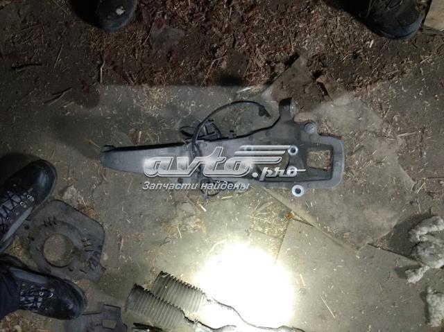 NISSAN 400141CA0A Цапфа передняя правая в наличии Чернигов