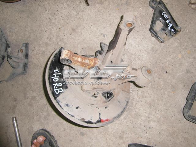 Цапфа поворотная правая 4230406220 TOYOTA