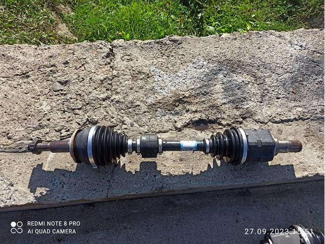 Полуось передняя левая 4342078010 TOYOTA