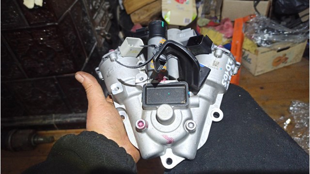 438002D105 Hyundai/Kia