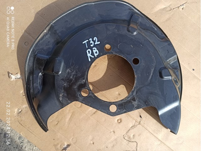 Пыльник тормозного диска заднего правый 441514BR0A NISSAN