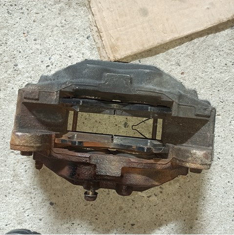 4775060320 TOYOTA Суппорт тормозной передний левый купить в Винница