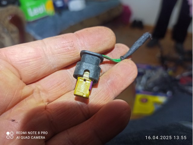 Разъем (фишка) универсальный 4F0973702A VAG