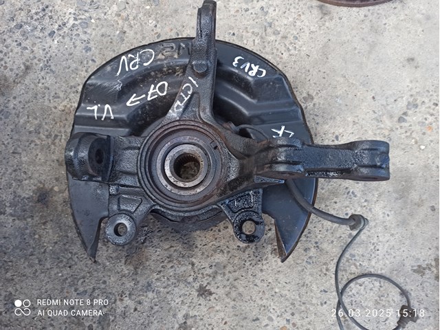 Цапфа - поворотный кулак передний, левый 51216SWAA10 HONDA