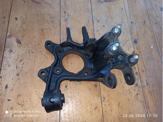 Цапфа поворотного кулака 52710D7100 HYUNDAI