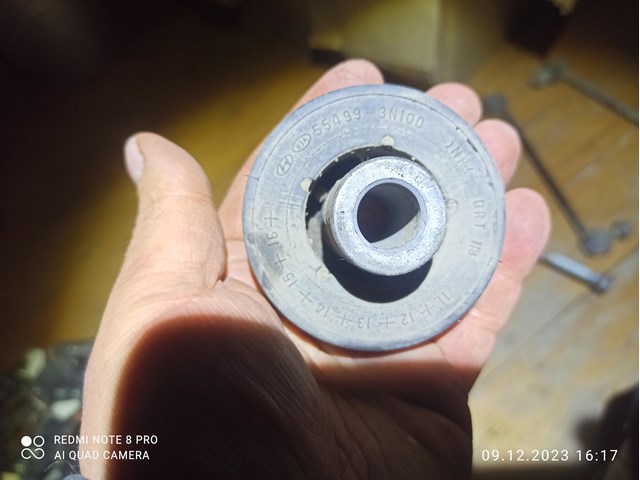 Сайлентблок поперечного рычага заднего наружный 554993N100 HYUNDAI