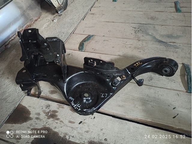Рычаг/тяга задней подвески продольный нижний, левый 555024CA1C NISSAN