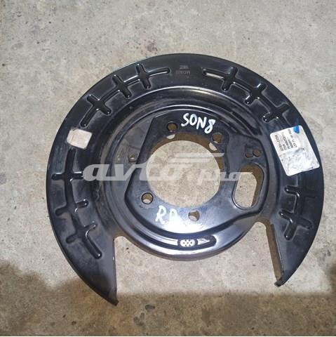 Щиток тормозного диска заднего правый 58270C1100 HYUNDAI