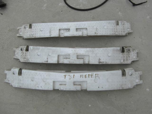 Наполнитель бампера переднего 620909W50A NISSAN