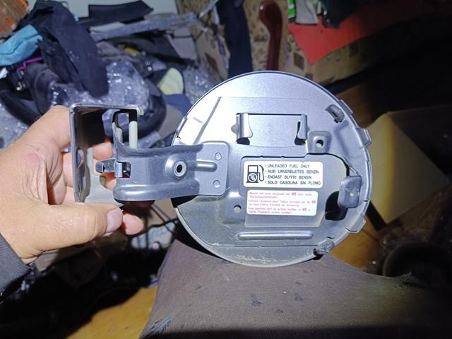 6432065J12 SUZUKI Лючок бензобака купить в Ужгород