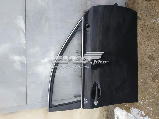 Пассажирская передняя дверь 6700153040 TOYOTA
