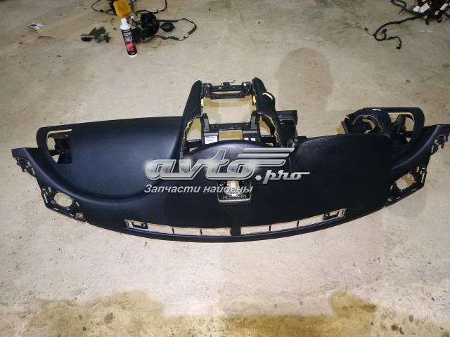 Передняя панель 682001CA2B NISSAN