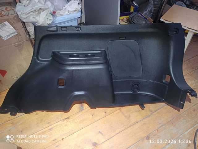 Облицовка багажного отсека, правая 7230B160XA MITSUBISHI