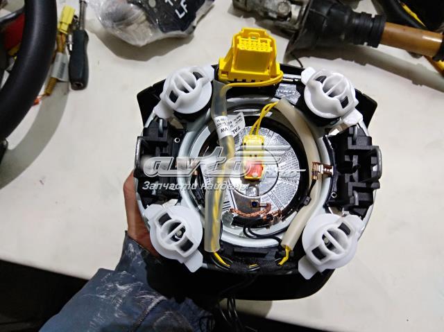 7P6880201J81U Подушка безопасности (AIRBAG) водительская купить Тернополь