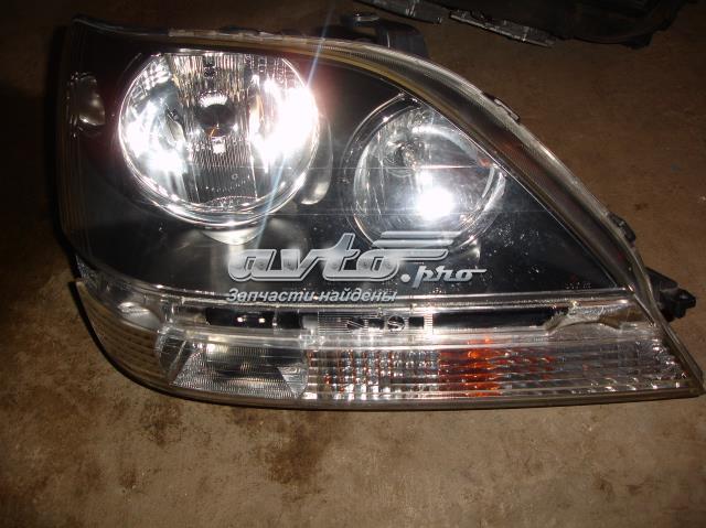 Фара правая 8111048090 TOYOTA