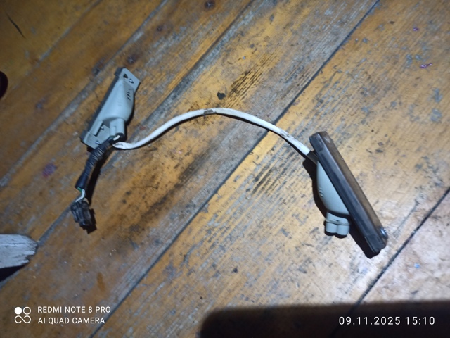 Фонарь освещения номерного знака 8127333060 TOYOTA