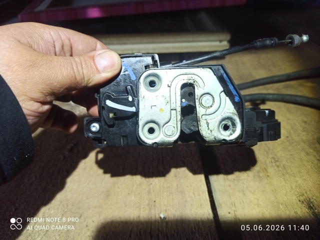 HYUNDAI 813100W000 Замок двери передней левой в наличии Винница