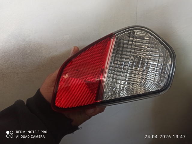 Фонарь заднего бампера, правый 8336A154 MITSUBISHI