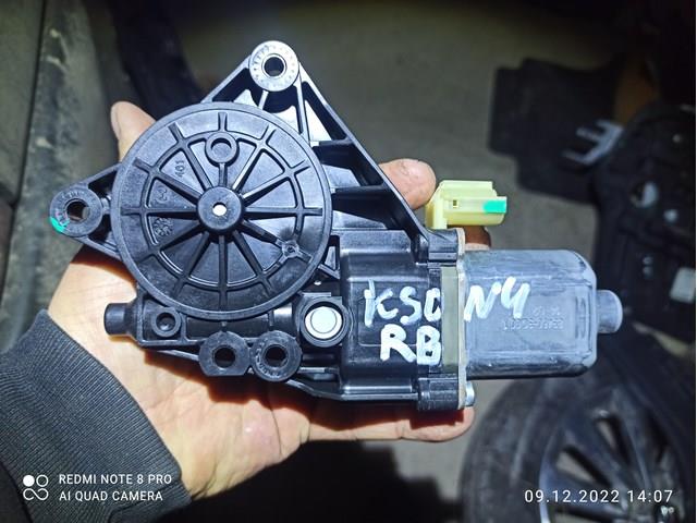 Моторчик стеклоподъемника двери задней, правой 834603Q001 HYUNDAI