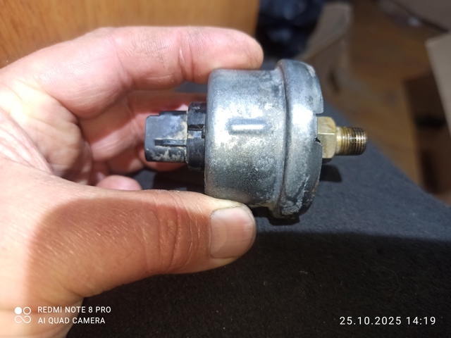 Датчик давления масла двигателя Лексус ЛХ 570