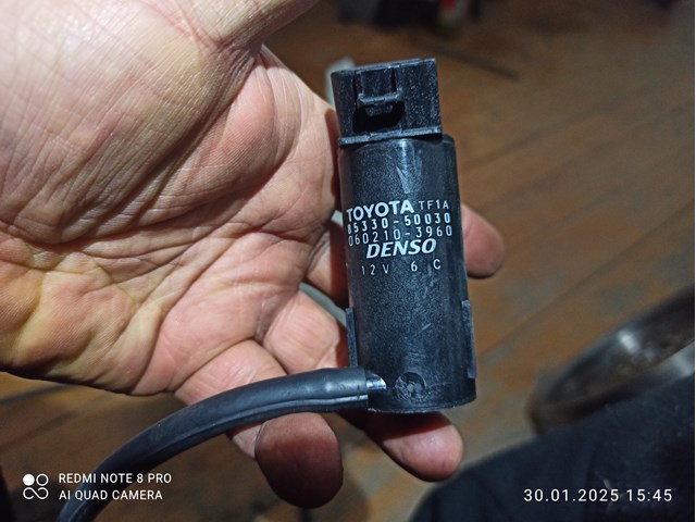Насос омывателя 8533050030 TOYOTA