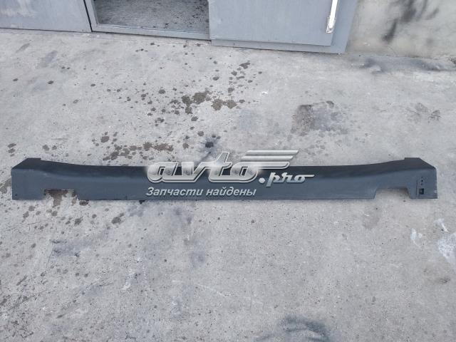 Накладка наружняя (молдинг) порога, левый 87751F1100 HYUNDAI