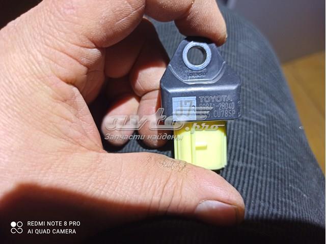 Датчик Эйрбэг передний 8983128040 TOYOTA