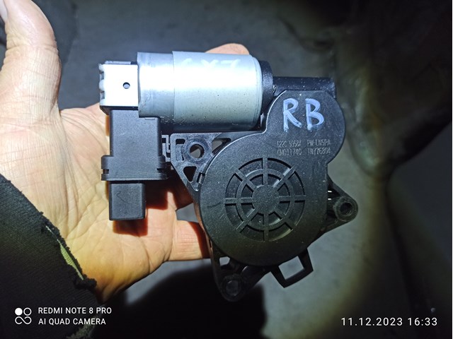 Привод дворника двери задней G22C5958XC MAZDA