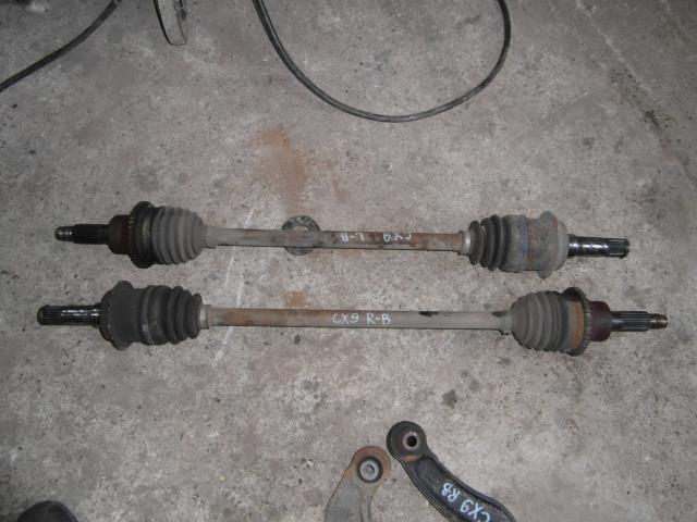 Полуось задняя, правая GD702550XA MAZDA