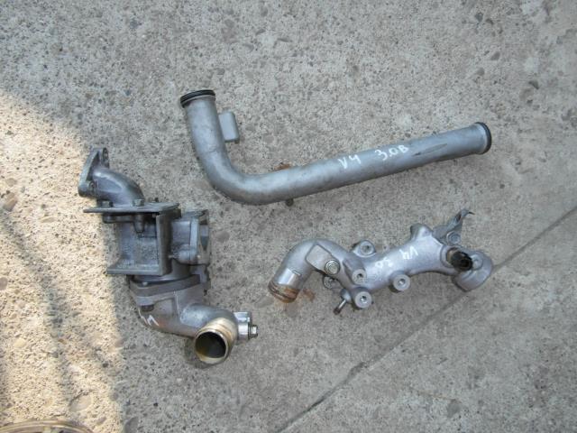 Корпус термостата в сборе MD367657 MITSUBISHI