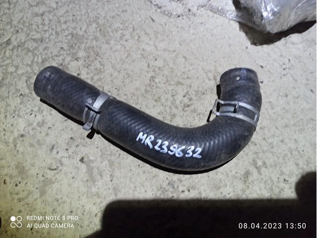 Патрубок системы охлаждения Митсубиси Паджеро SPORT I