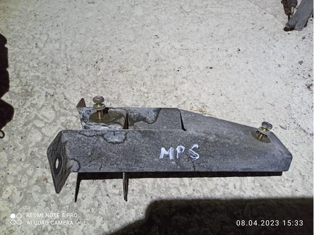 MR372884 Mitsubishi