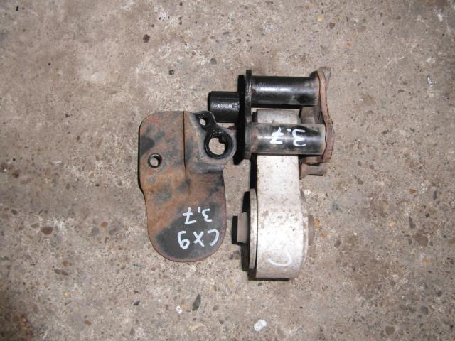 Подушка двигателя TD113904XG MAZDA