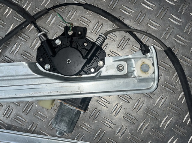 0130822733 FORD Мотор стеклоподъемника двери передней правой купить в Житомир