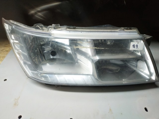 Правая блок фара 05067788AC CHRYSLER