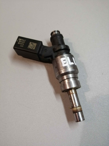 VAG 079906036C Форсунка впрыска топлива в наличии Чернигов