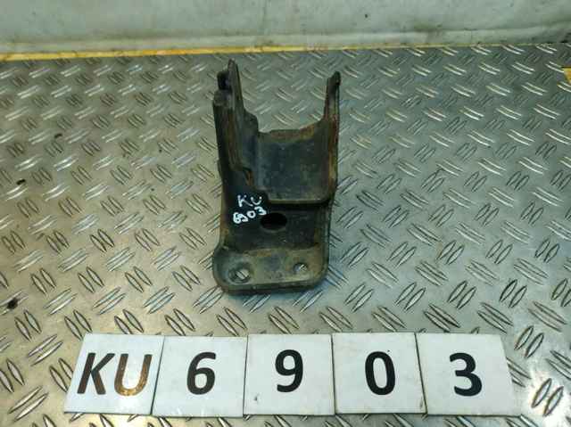 Кронштейн подушки (опоры) двигателя, правой 112321LA0A NISSAN