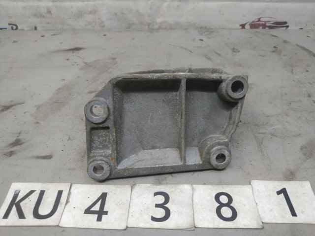 NISSAN 11232JK50A Кронштейн подушки (опоры) двигателя правой в наличии Львов