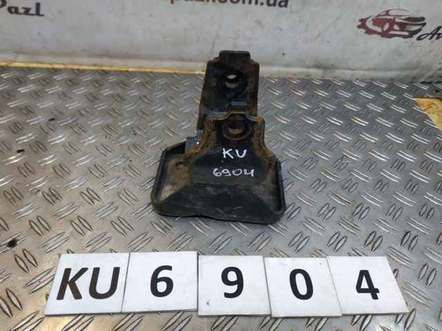 Кронштейн подушки (опоры) двигателя, левой 112331LA0A NISSAN