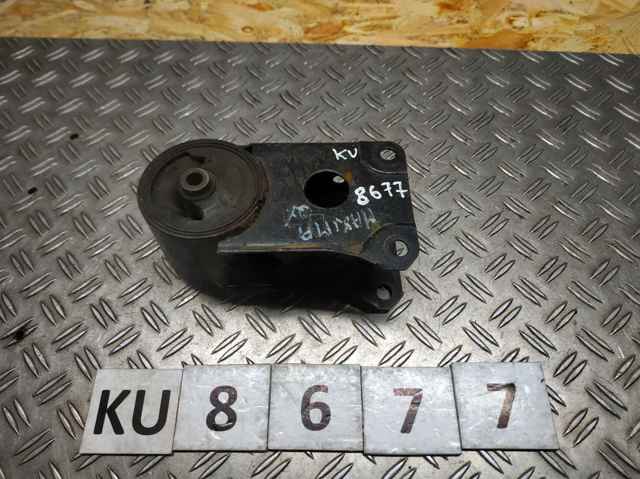 Задняя втулка двигателя 1132140U00 NISSAN