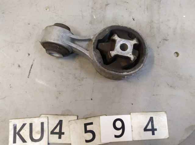 Подушка (опора) двигателя, правая верхняя 113504BA0A NISSAN