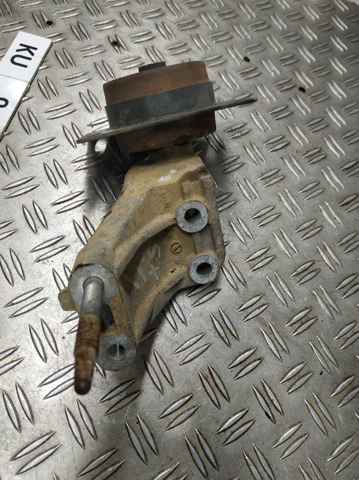 1162079J00 SUZUKI Левая подушка двигателя купить в Чернигов