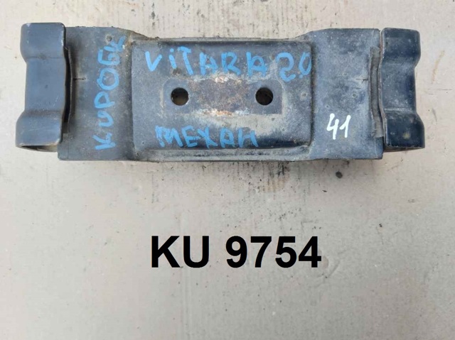 Задняя опора двигателя 1171065J00 SUZUKI