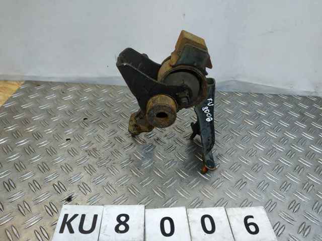 Подушка двигателя 123710R010 TOYOTA