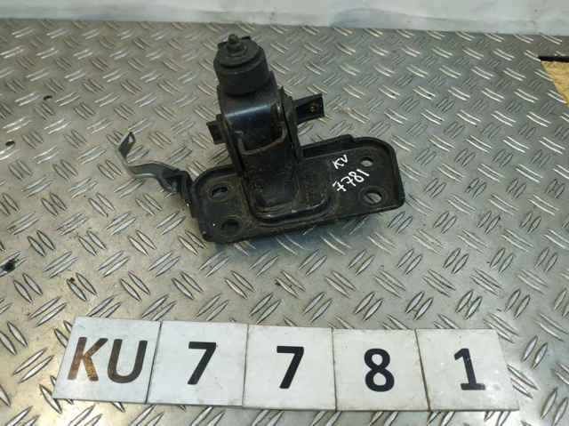 Левая опора двигателя 1237226010 TOYOTA