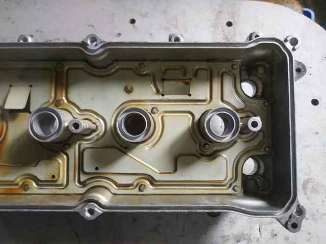 NISSAN 132641KT0A Крышка клапанная в наличии Ровно