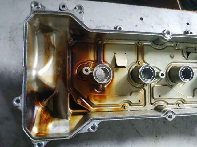 NISSAN 132641KT0A Крышка клапанная в наличии Запорожье